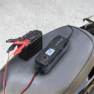 オートバイ・小型乗用車用［こまめ］バッテリー充電器_メイン4